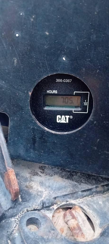 CAT 303 E CR Vikšriniai ekskavatoriai
