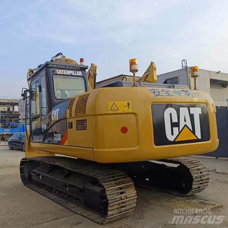 CAT 320 D Vikšriniai ekskavatoriai