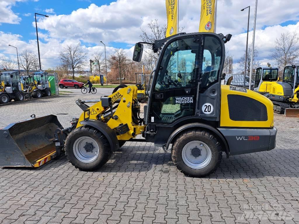 Wacker Neuson WL38 Naudoti ratiniai krautuvai