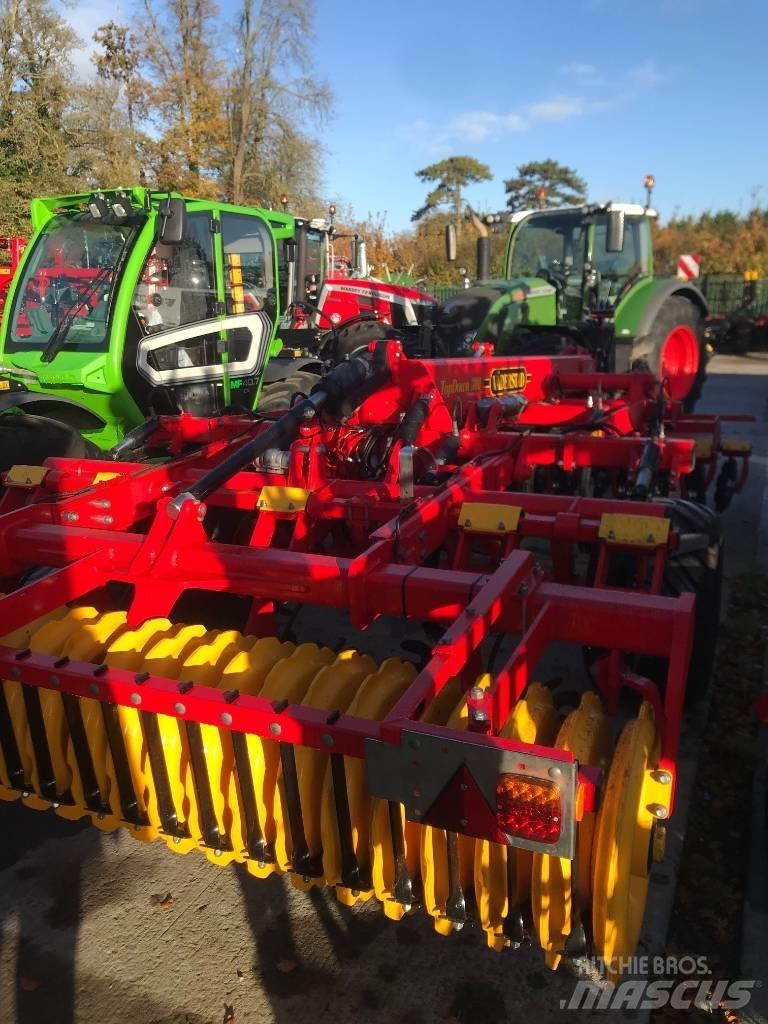 Väderstad TD300 Kultivatoriai