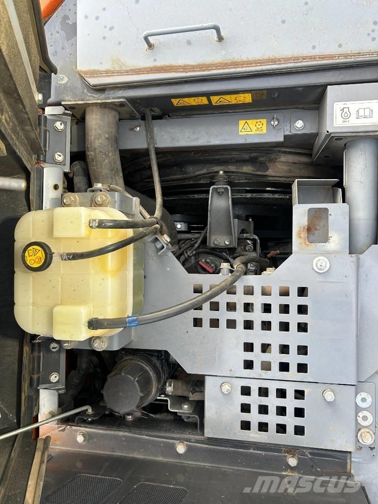 Hitachi ZX 135 US-6 Vikšriniai ekskavatoriai