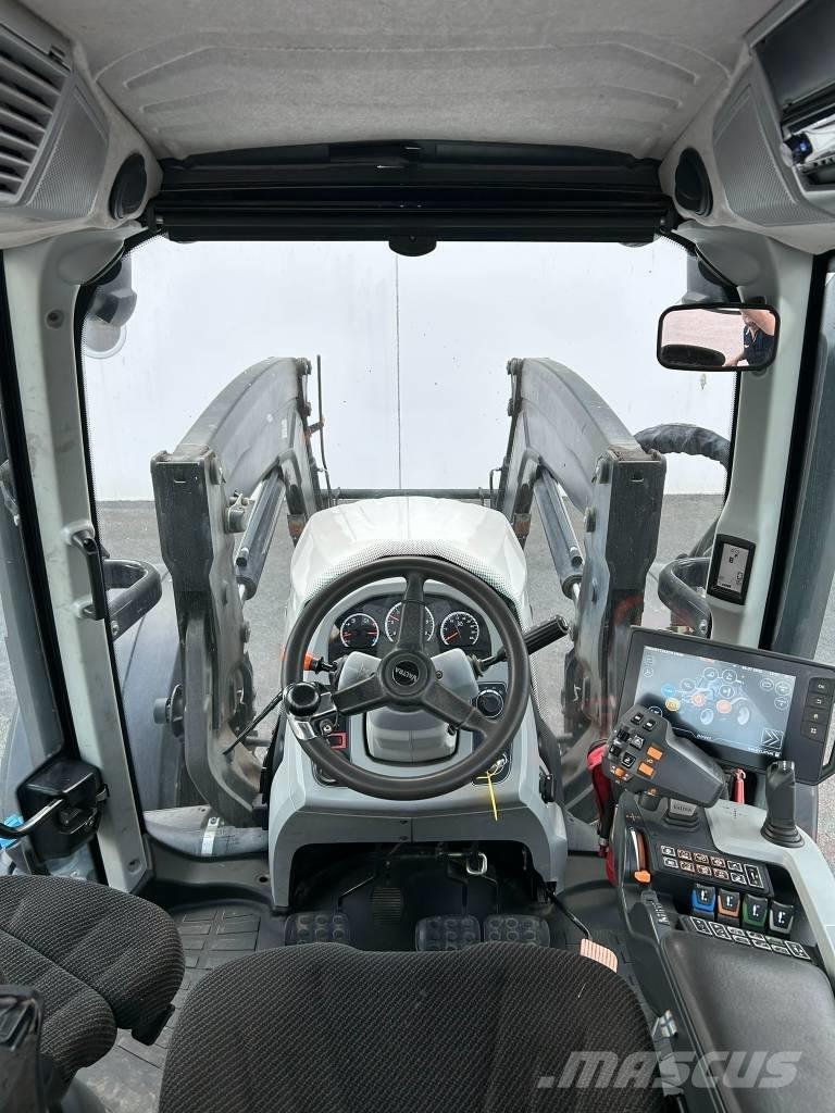 Valtra N 174 Traktoriai