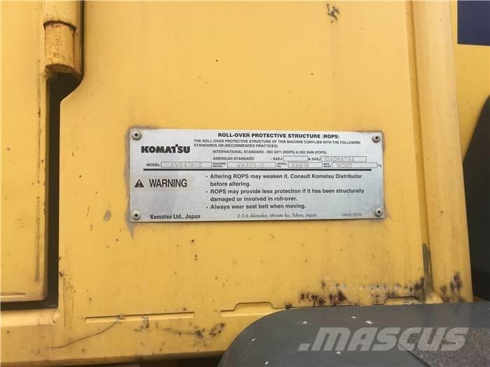 Komatsu WA 320-5 Naudoti ratiniai krautuvai