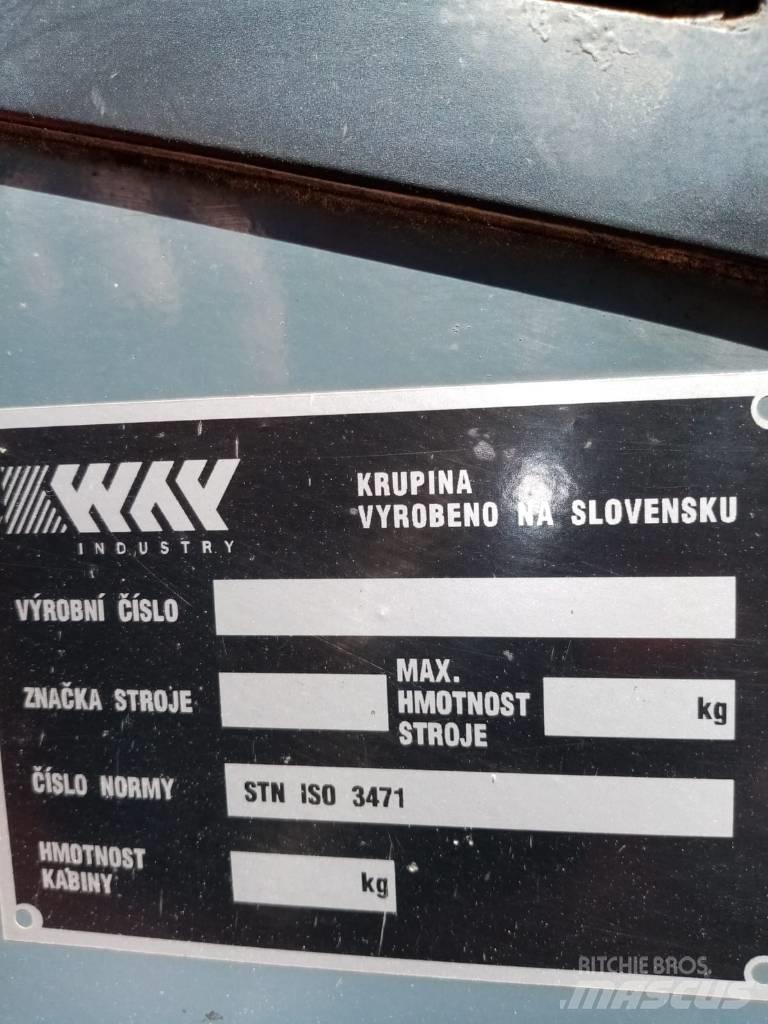 Locust L 903 SPEED Krautuvai su šoniniu pasukimu
