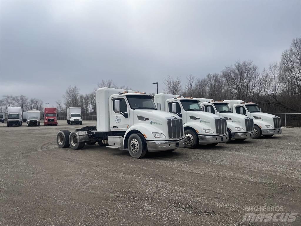 Peterbilt 579 Naudoti vilkikai