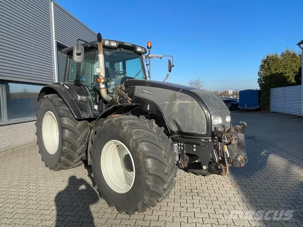 Valtra T151 tractor Traktoriai