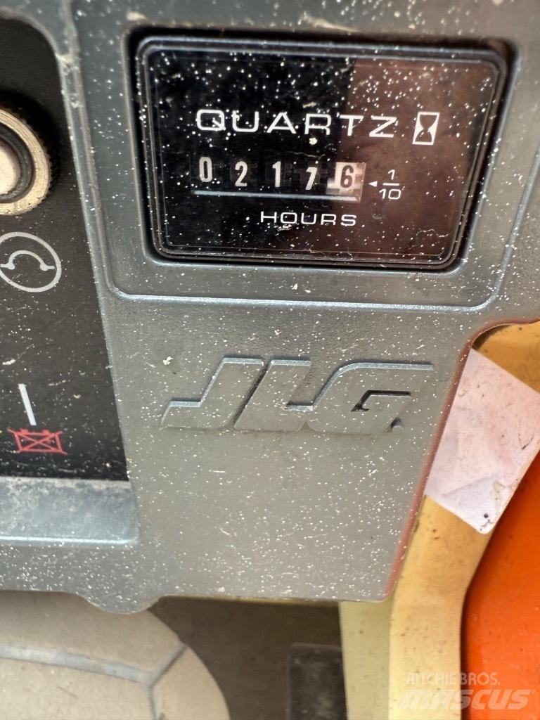 JLG 1930 ES Žirkliniai keltuvai