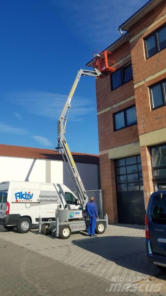 SkyJack SJKB 12 Alkūniniai keltuvai