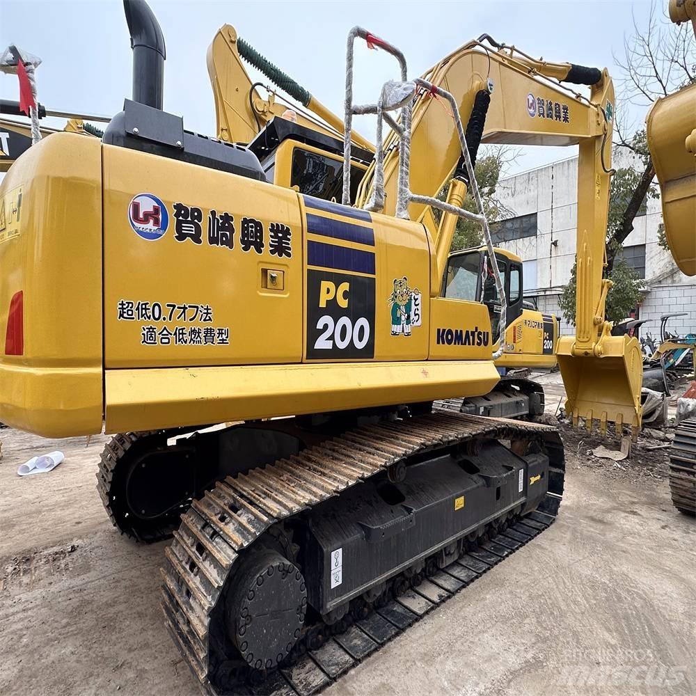 Komatsu PC 200 Vikšriniai ekskavatoriai
