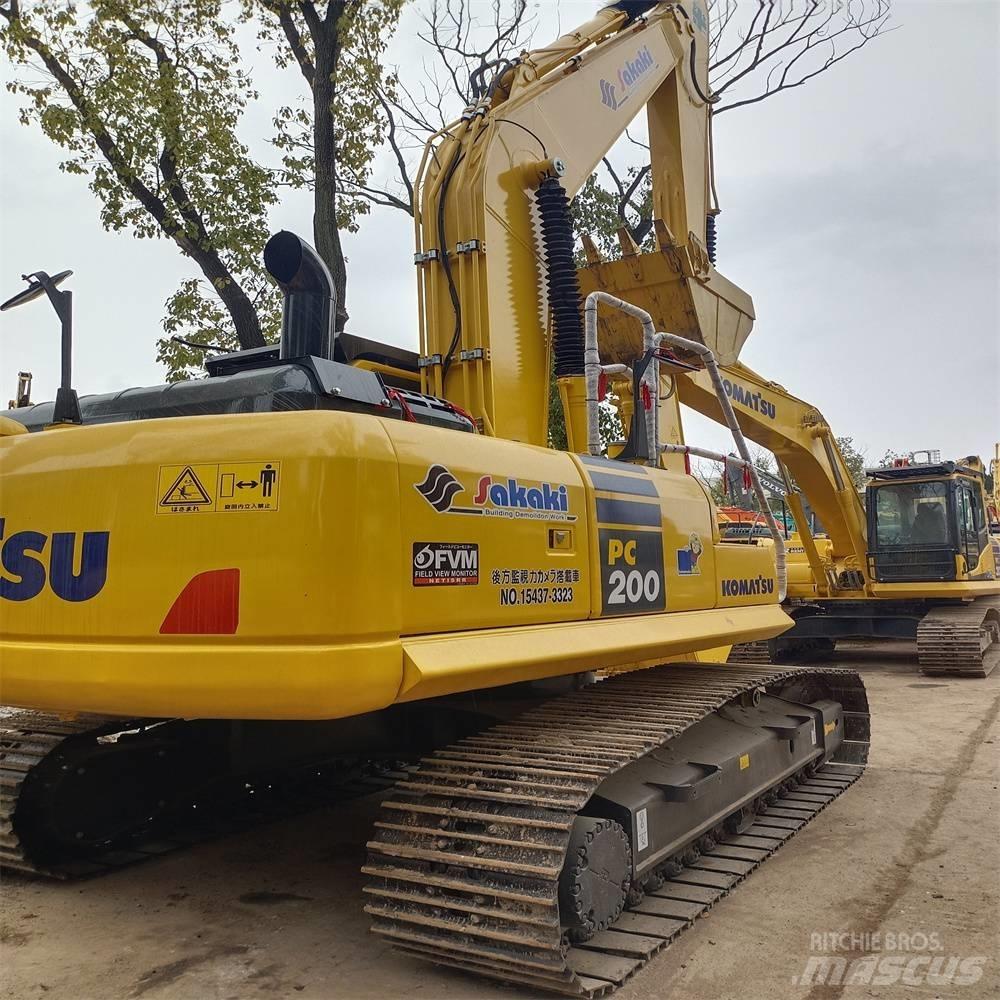 Komatsu PC 200 Vikšriniai ekskavatoriai
