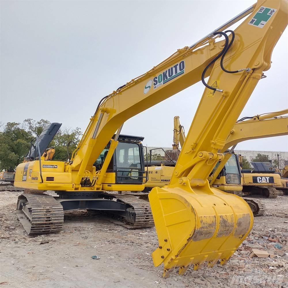 Komatsu PC 200 Vikšriniai ekskavatoriai