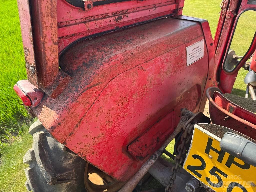 Massey Ferguson 135 Traktoriai