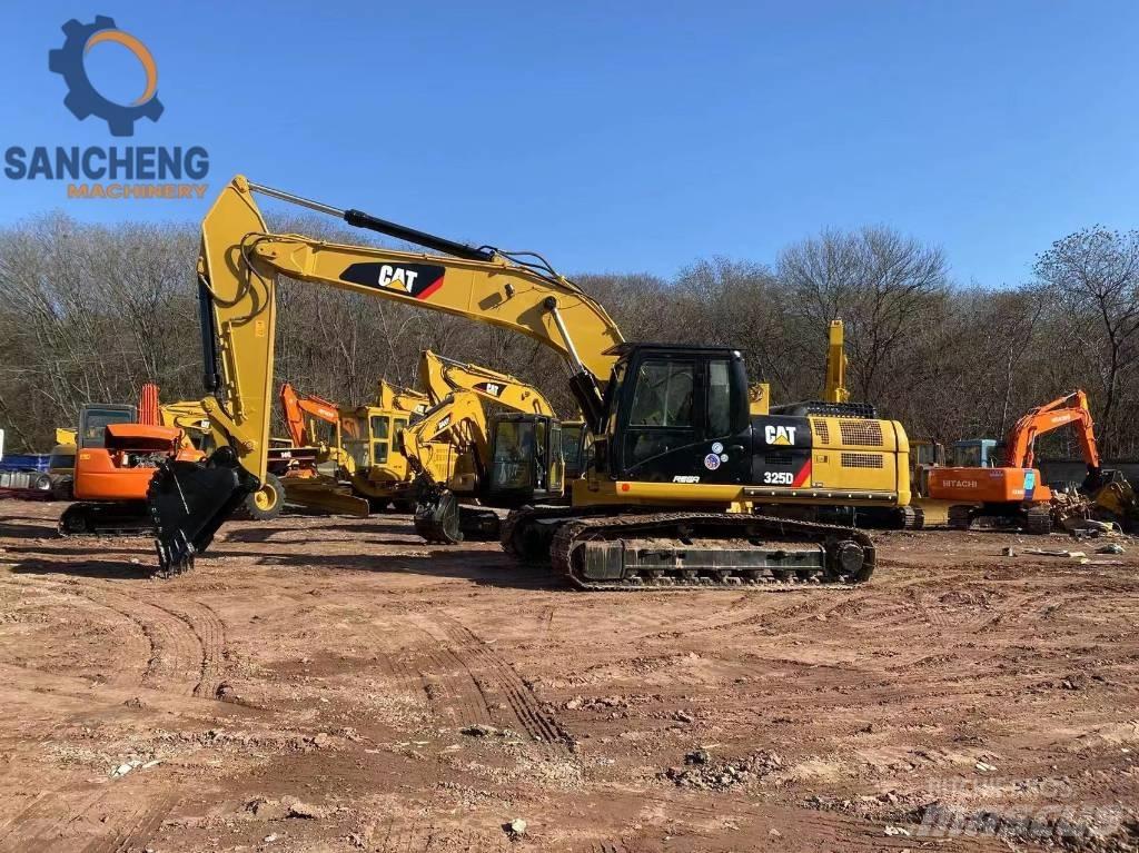 CAT 325 D Vikšriniai ekskavatoriai