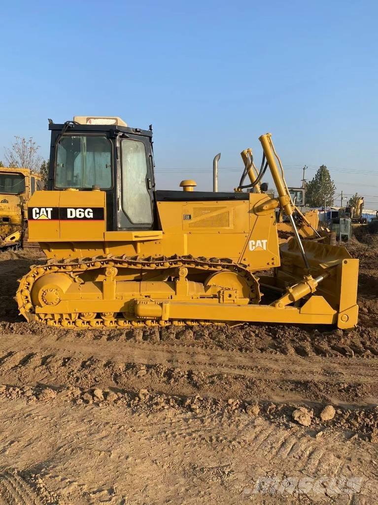 CAT D 6 G Vikšriniai buldozeriai