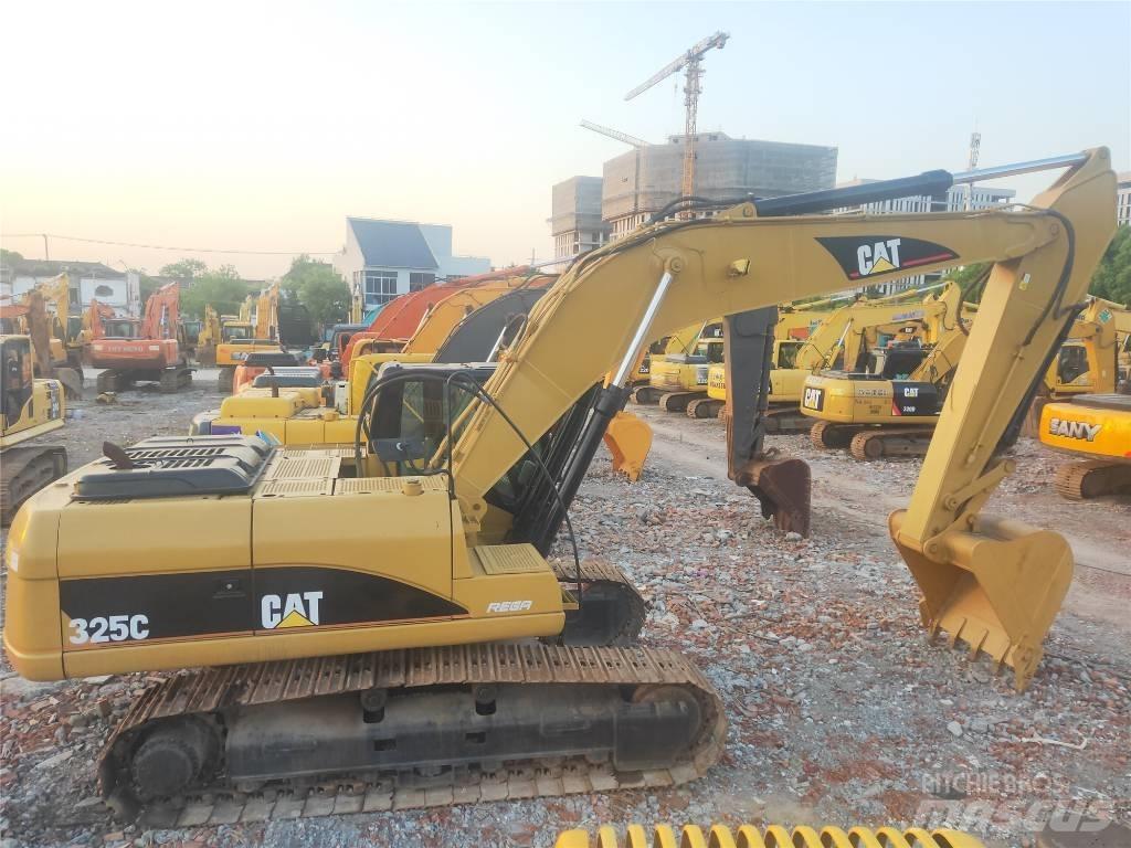 CAT 325 C Vikšriniai ekskavatoriai