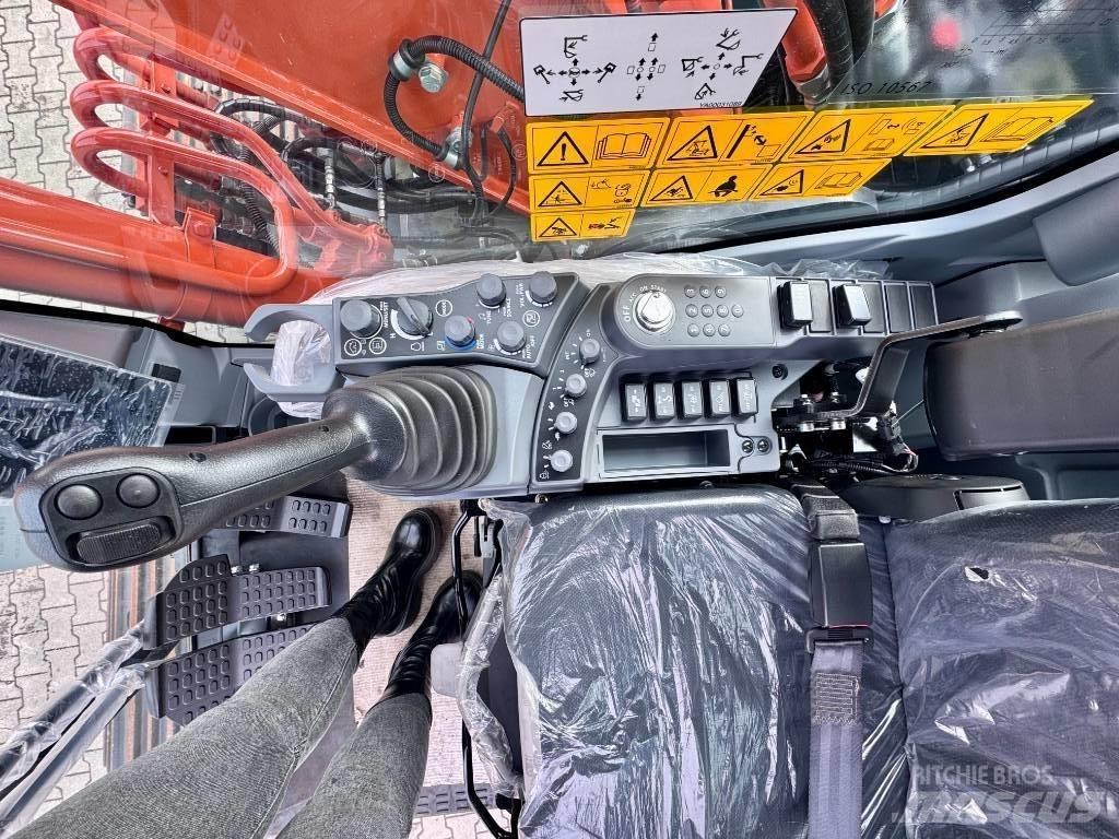 Hitachi ZX160LC-7 Vikšriniai ekskavatoriai