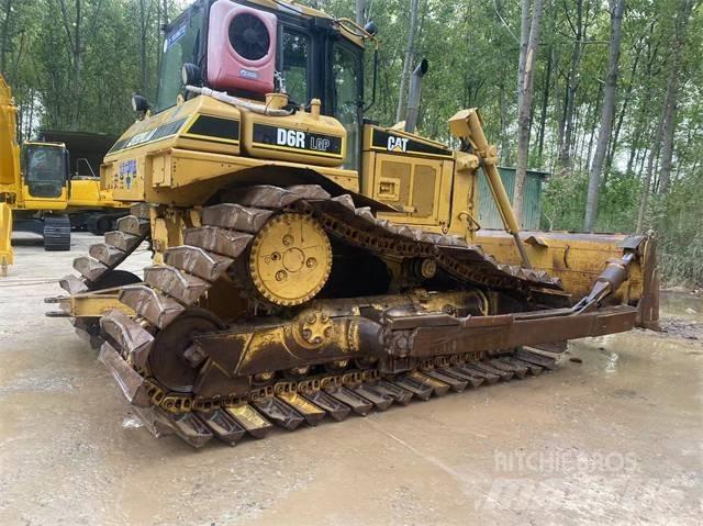 CAT D 6 R Vikšriniai buldozeriai