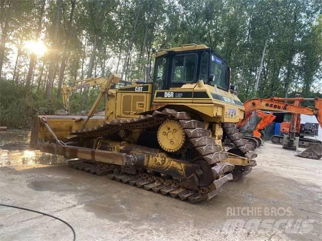 CAT D 6 R Vikšriniai buldozeriai