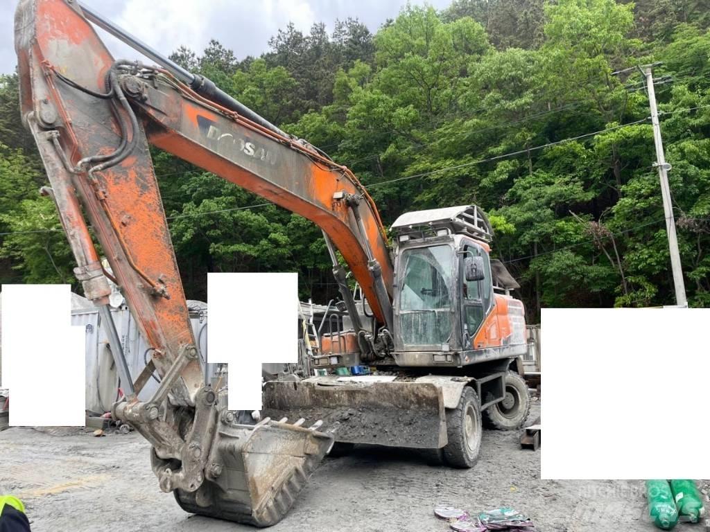 Doosan DX 210 W Ratiniai ekskavatoriai