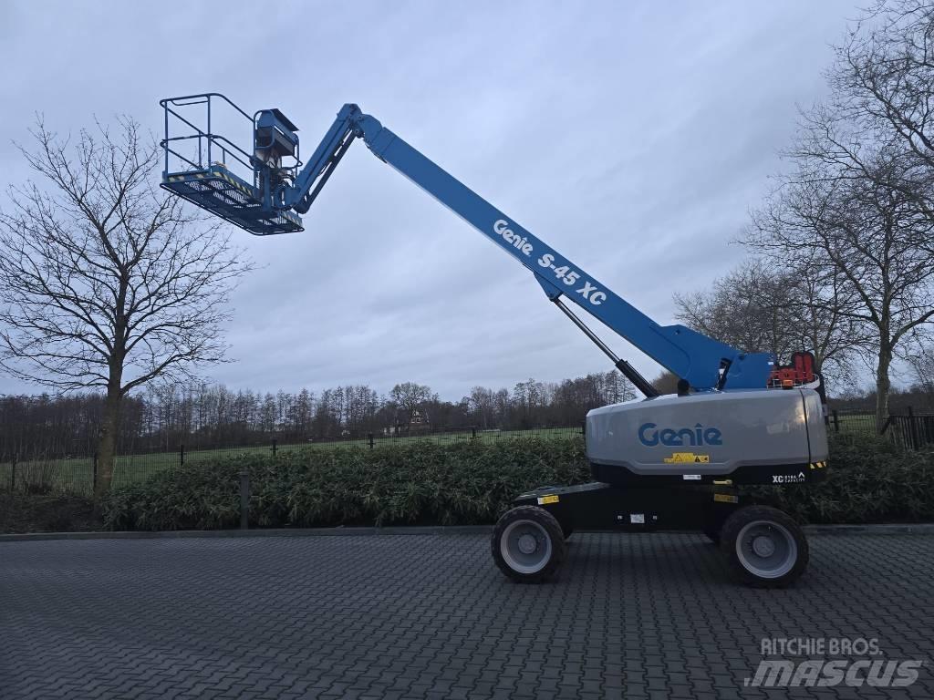Genie s-45 XC Teleskopiniai keltuvai