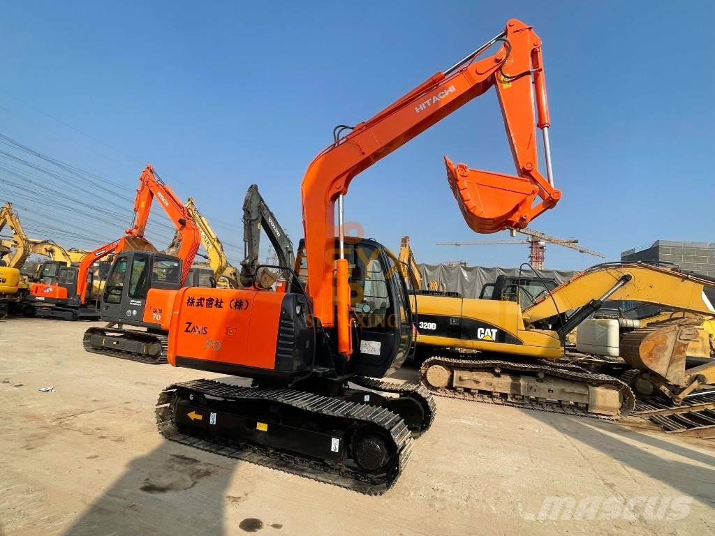 Hitachi ZX 70 Vidutinės galios ekskavatoriai 7-12 t