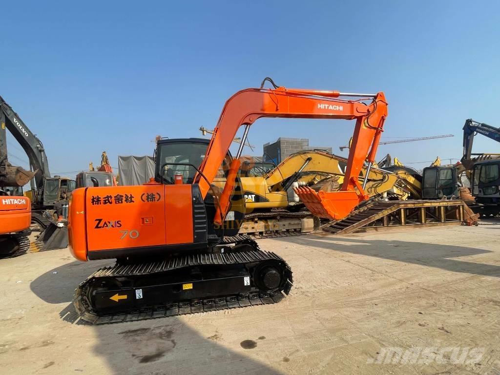 Hitachi ZX 70 Vidutinės galios ekskavatoriai 7-12 t