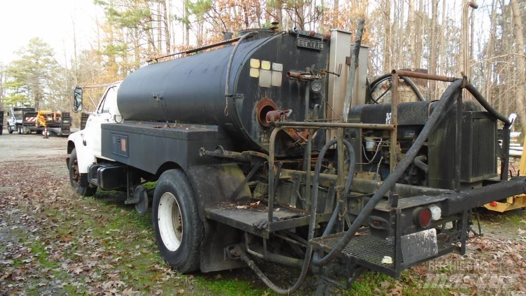 Ford F 800 Kita