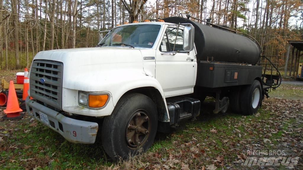 Ford F 800 Kita