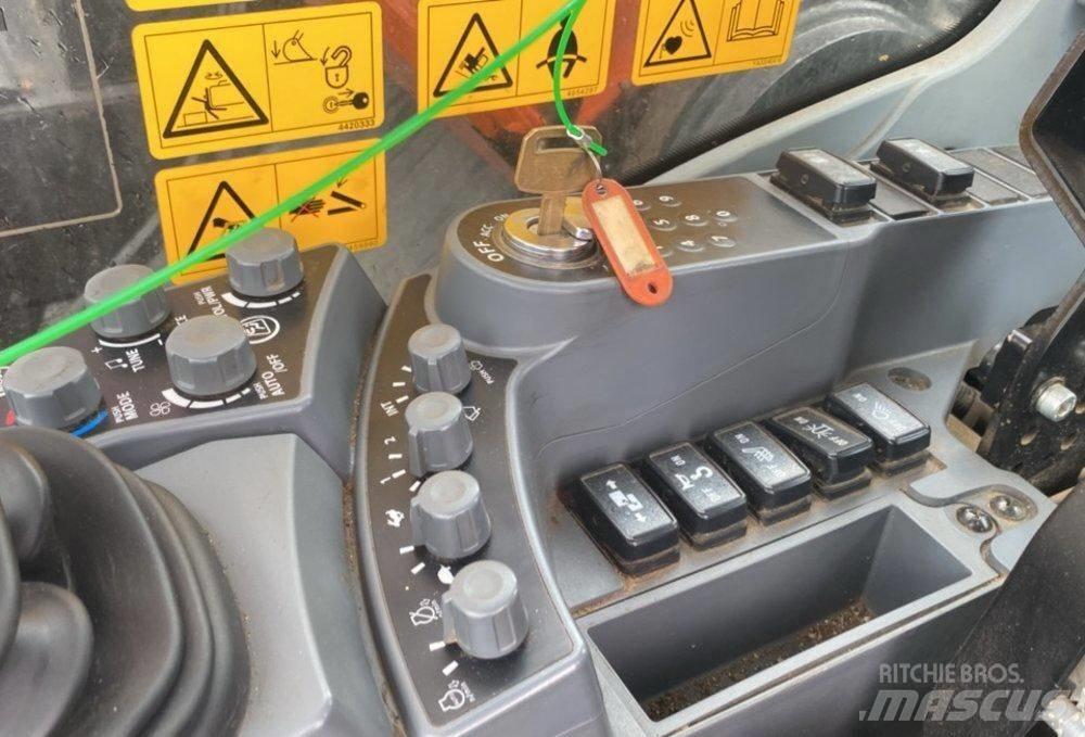 Hitachi ZX 300 LC-7 Vikšriniai ekskavatoriai