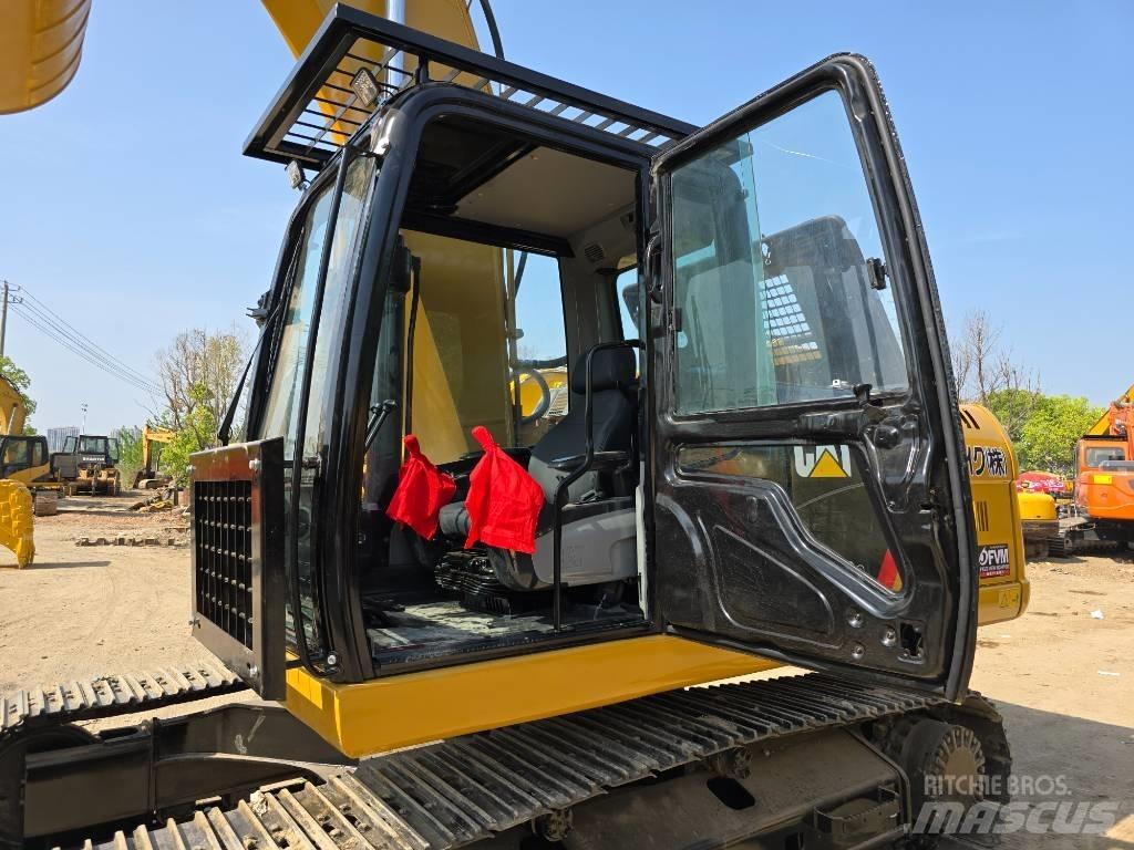 CAT 320 D 2 Vidutinės galios ekskavatoriai 7-12 t