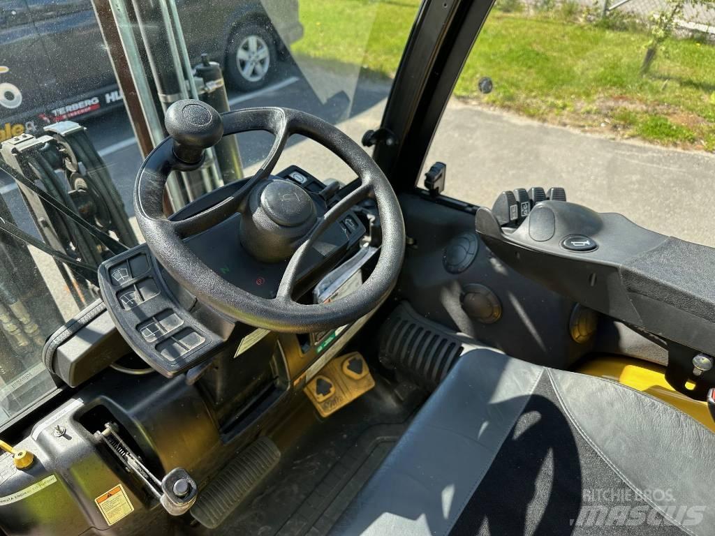 Yale GDP 25 VX Dyzeliniai krautuvai