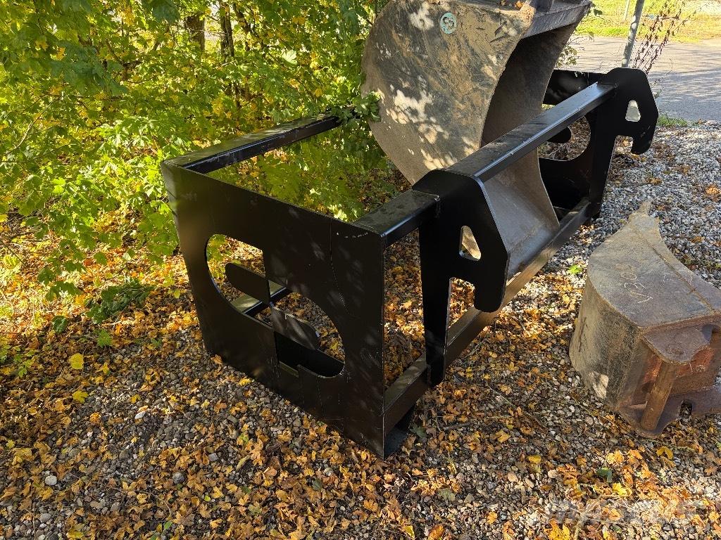 Takeuchi TB 260 Vikšriniai ekskavatoriai