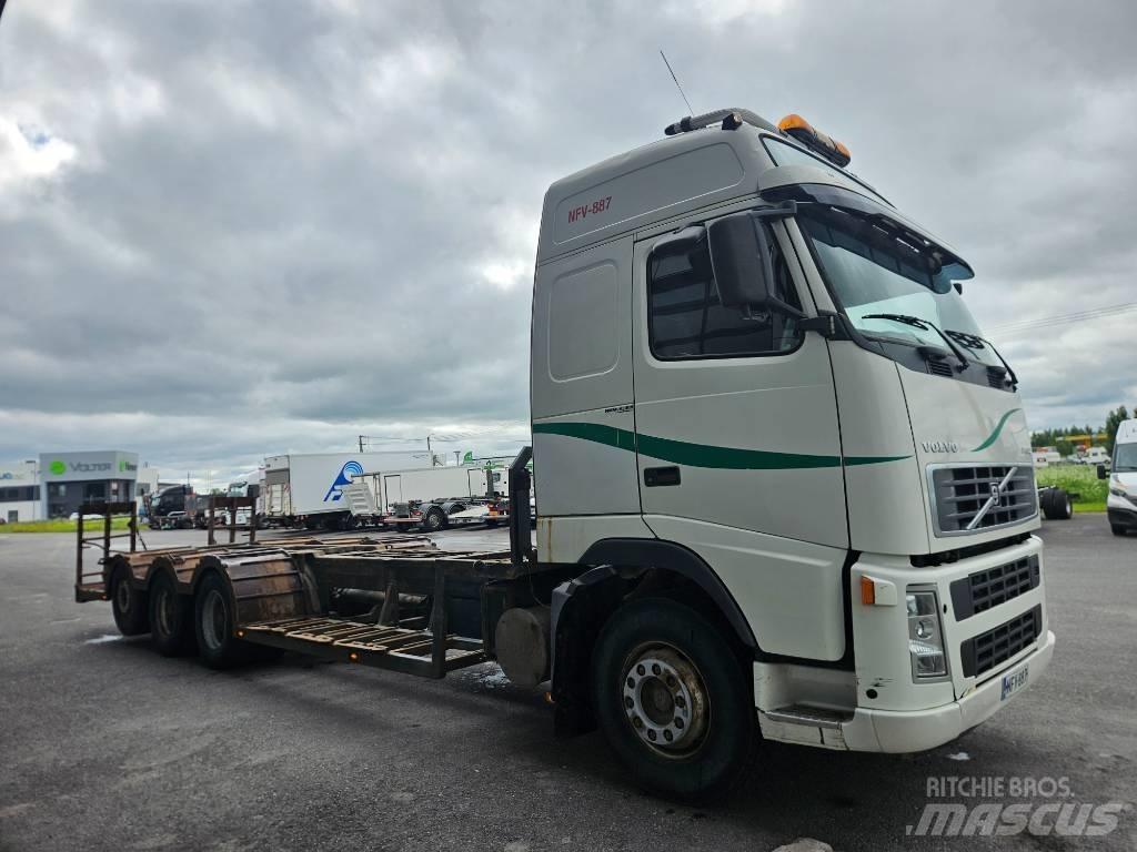 Volvo FH12 8x4 Miško mašinų transportavimo sunkvežimiai