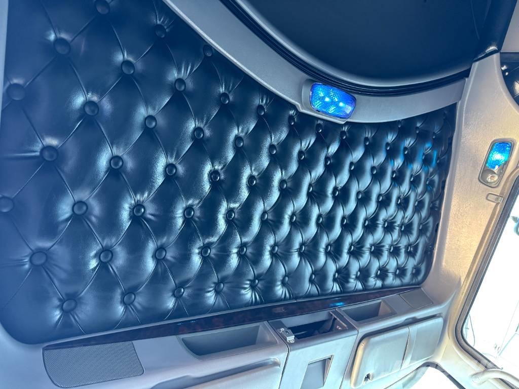 Kenworth T 800 Naudoti vilkikai