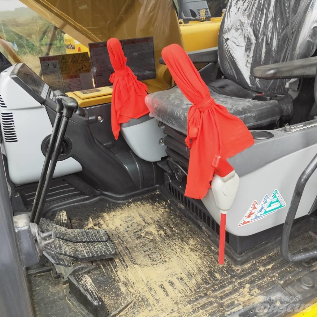 Komatsu PC200-8 Vikšriniai ekskavatoriai