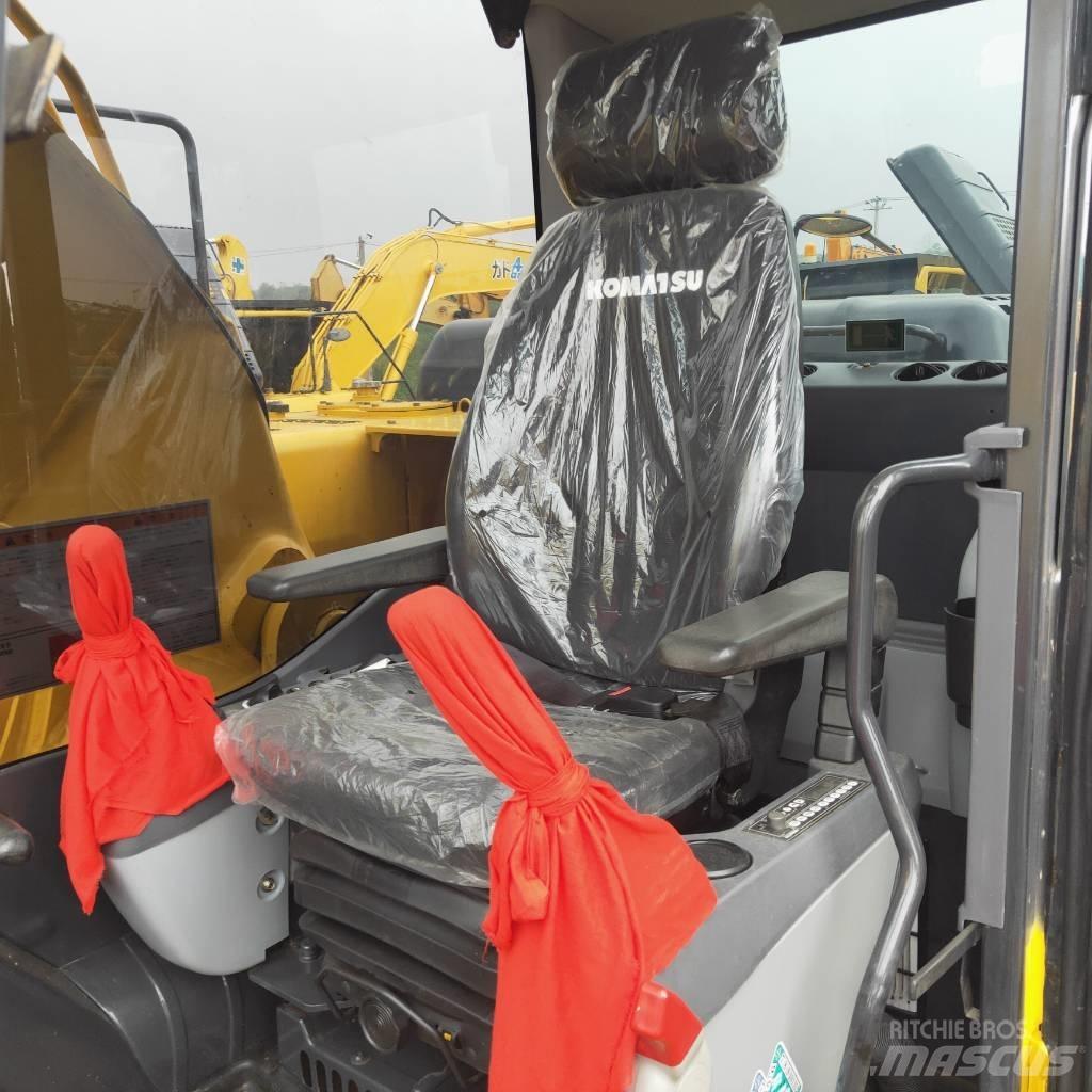 Komatsu PC200-8 Vikšriniai ekskavatoriai