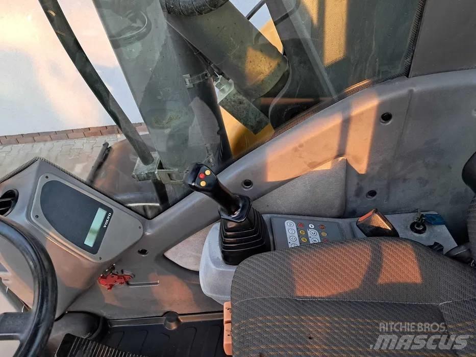 Volvo EW 140 Ratiniai ekskavatoriai