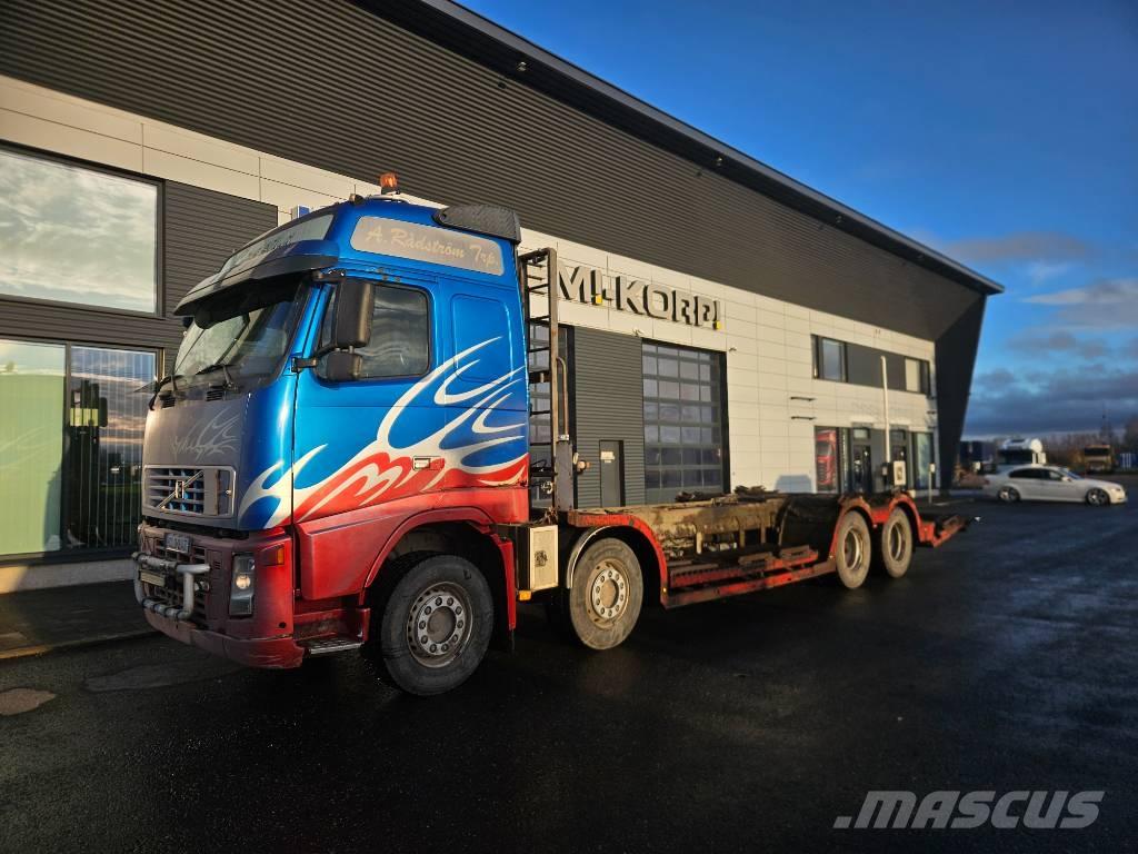 Volvo FH12 8x4 Miško mašinų transportavimo sunkvežimiai