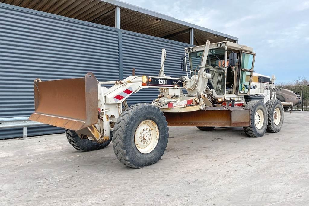 CAT 120 H Greideriai