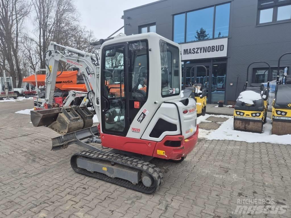Takeuchi TB 225 Mini ekskavatoriai < 7 t