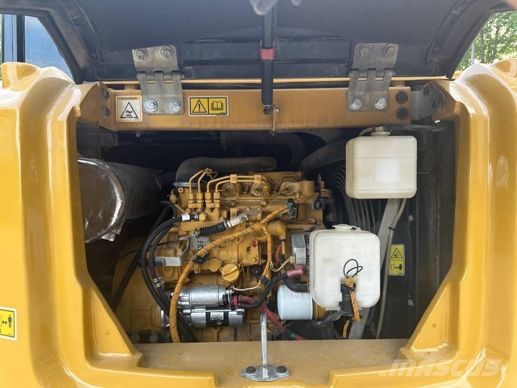 CAT 307E2 Vikšriniai ekskavatoriai
