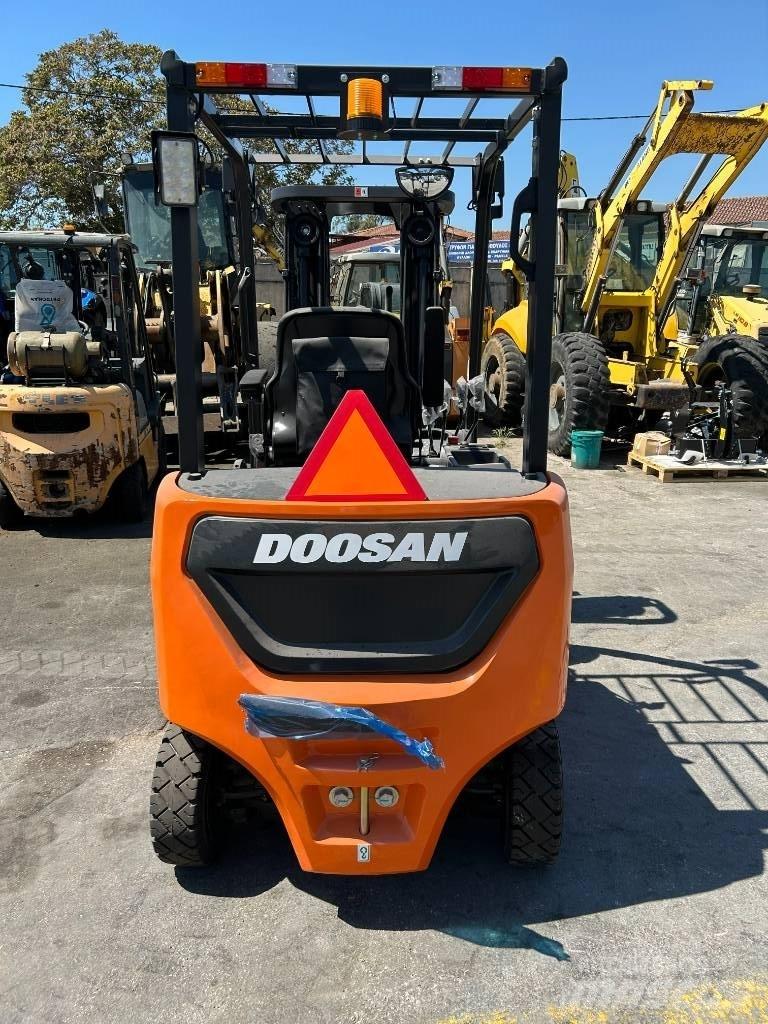 Doosan B 25 NS Elektriniai šakiniai krautuvai