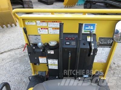 Yanmar C12R-B Vikšrinė savivartė technika