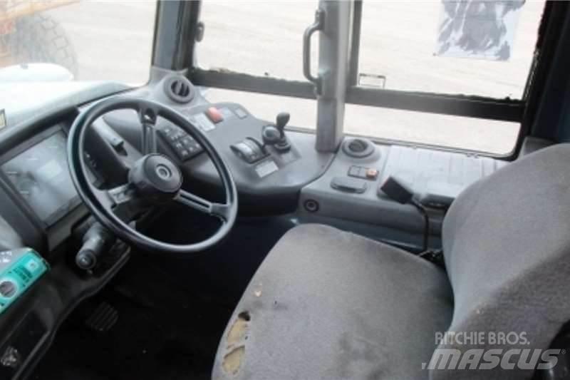 Bell B30D Karjeriniai savivarčiai