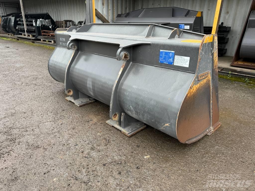 Volvo 1.6m Bucket Kaušai
