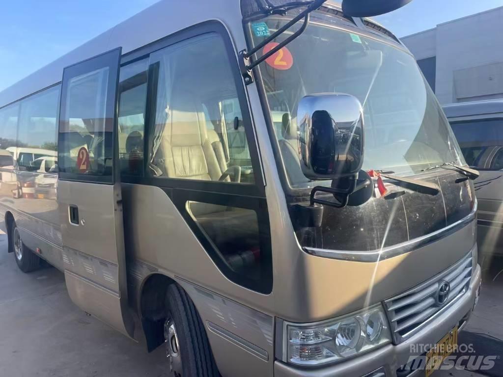 Toyota Coaster Tarpmiestiniai autobusai