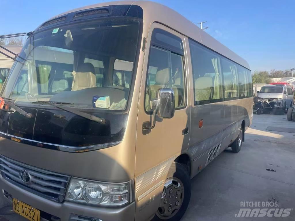 Toyota Coaster Tarpmiestiniai autobusai