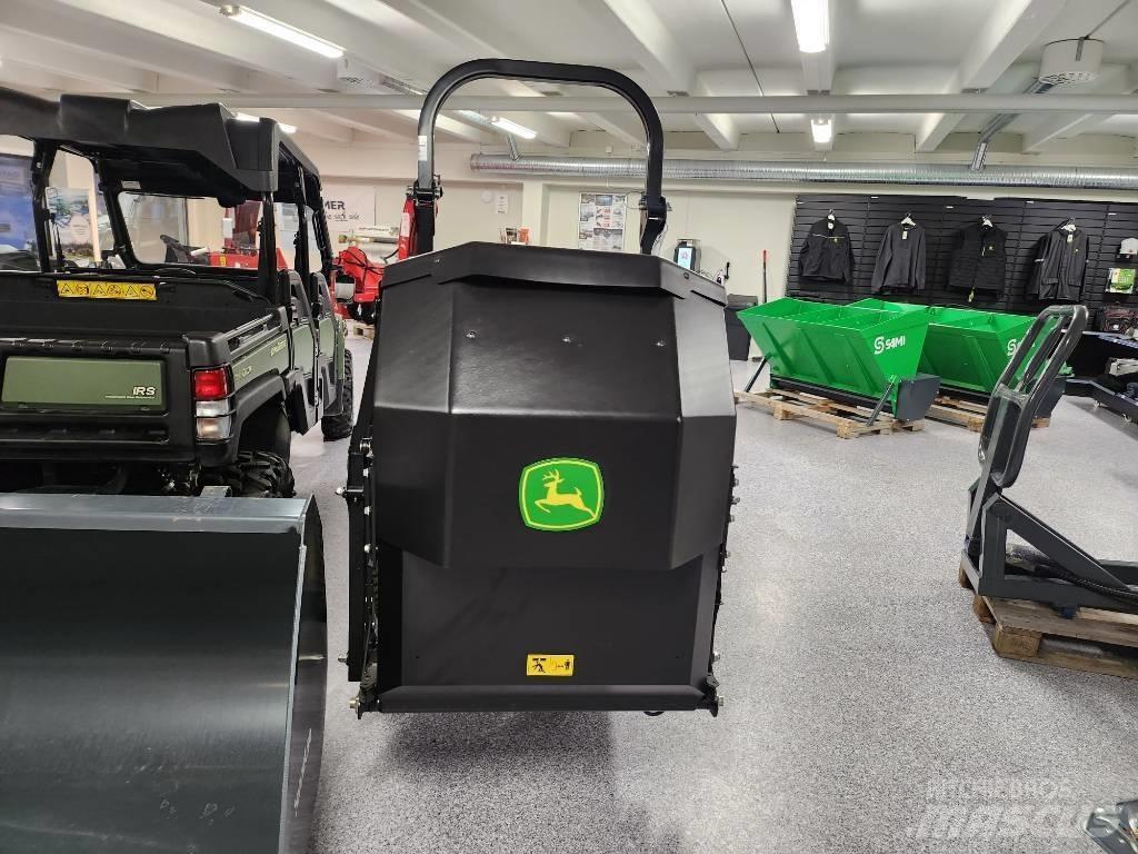John Deere 950R Sodo traktoriukai-vejapjovės