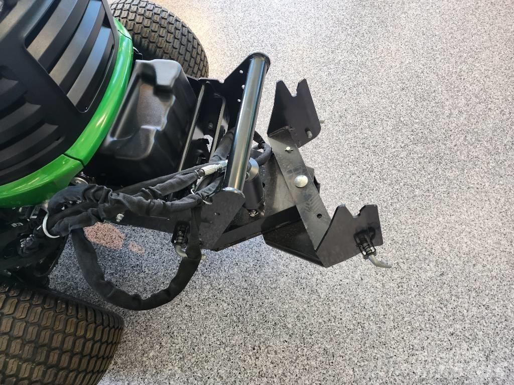 John Deere 950R Sodo traktoriukai-vejapjovės
