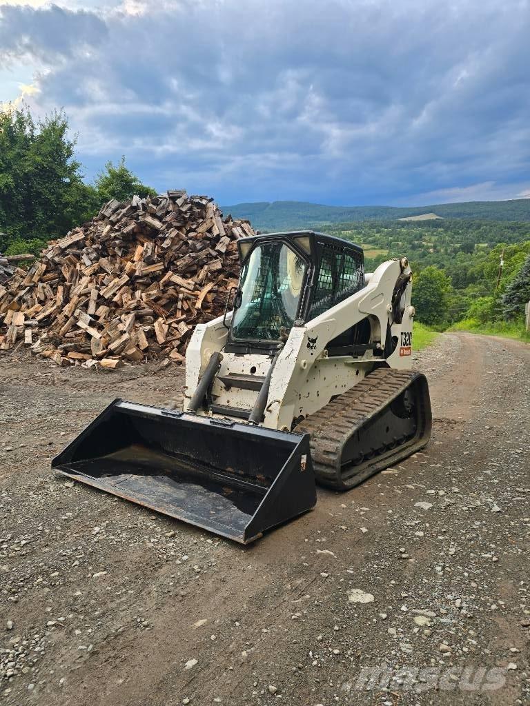 Bobcat T 320 Krautuvai su šoniniu pasukimu